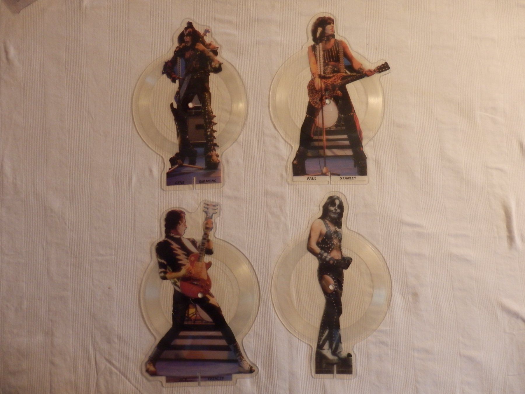 Dischi in vinile: Set de 4 Vinyle Shape de KISS – Usato da Hauterive NE venduto da Davidsonson