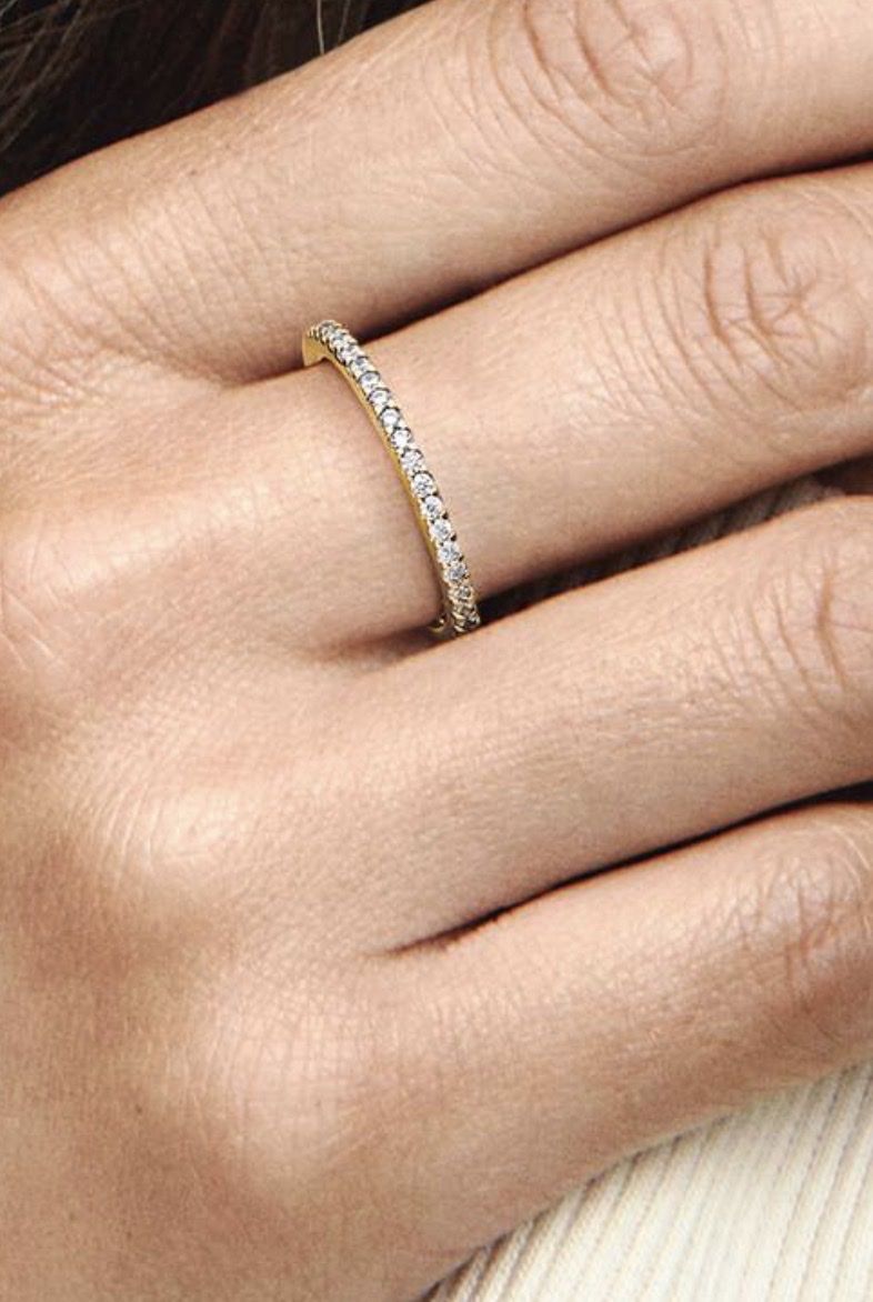 Pandora Anelli: Pandora Ring mit glitzer Steinen vergoldet NEU – Nuovo e nell'imballaggio originale da Winterthur venduto da spaccafunnu86 1