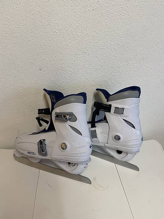 Pattini da ghiaccio: Eislaufschuhe – Usato da Adliswil venduto da 8lizzy8