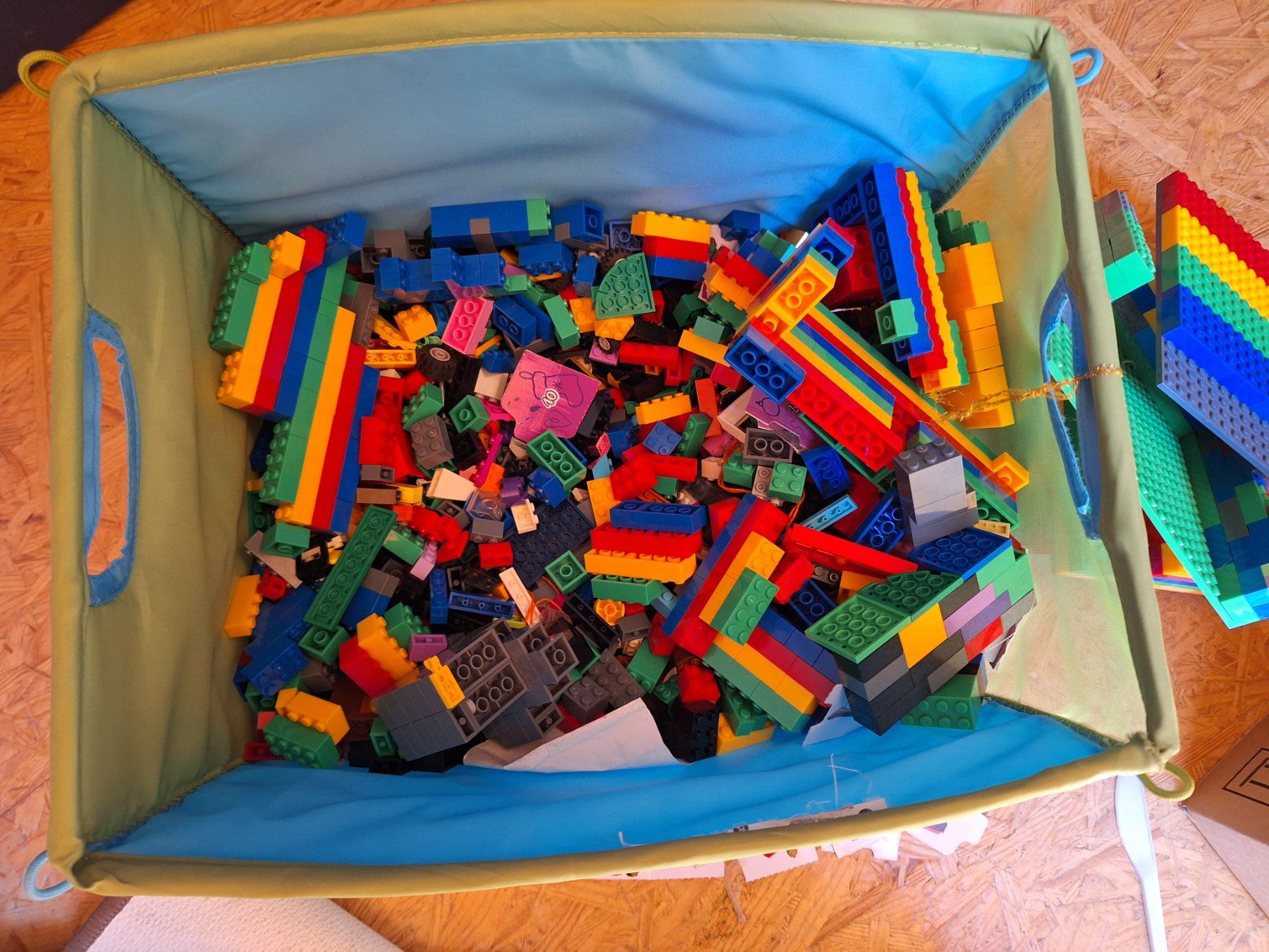 Giocattoli: 4.5kg Lego – Usato da Gipf-Oberfrick venduto da Harfenisa 1