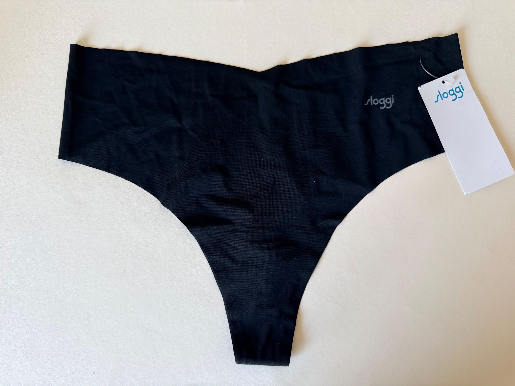 Sloggi Sonstige Unterwäsche: SLOGGI, Hipstring ZERO Microfibre, Grösse L, Farbe Schwarz – Neu und originalverpackt aus Rudolfstetten von gst_g7xl