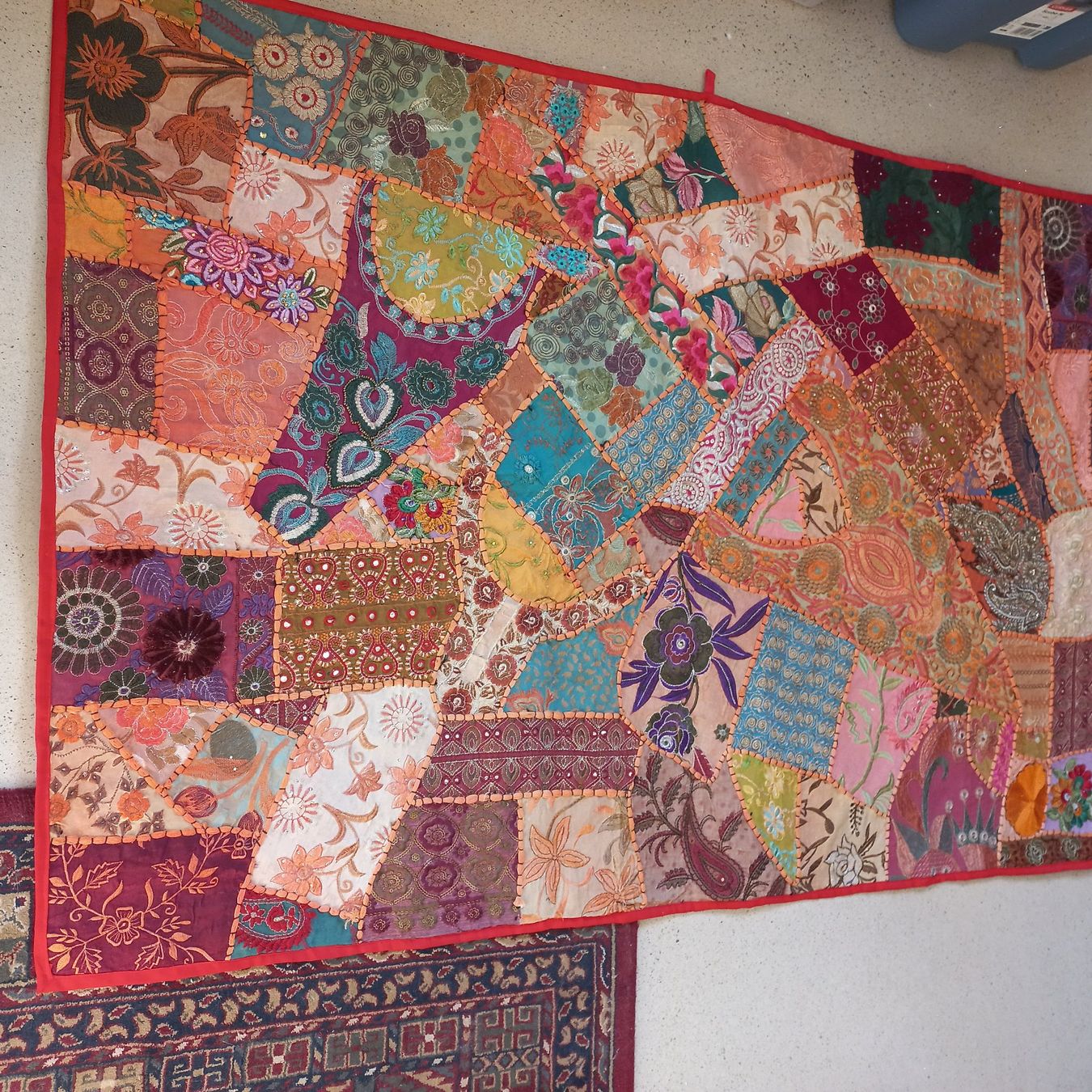 Alle Dekorationen: Wunderschöner asiatischer Wandbehang – Gebraucht aus Ebnat-Kappel von Youssou