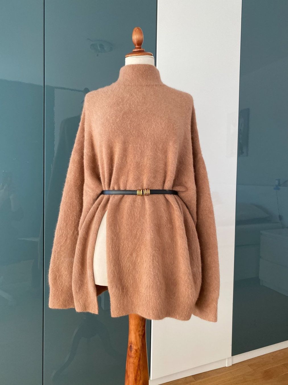 Pullover & Sweatshirts: Elegante Pullover Einheitsgröße hellbrau – Gebraucht aus Duebendorf von Alexandertreyer