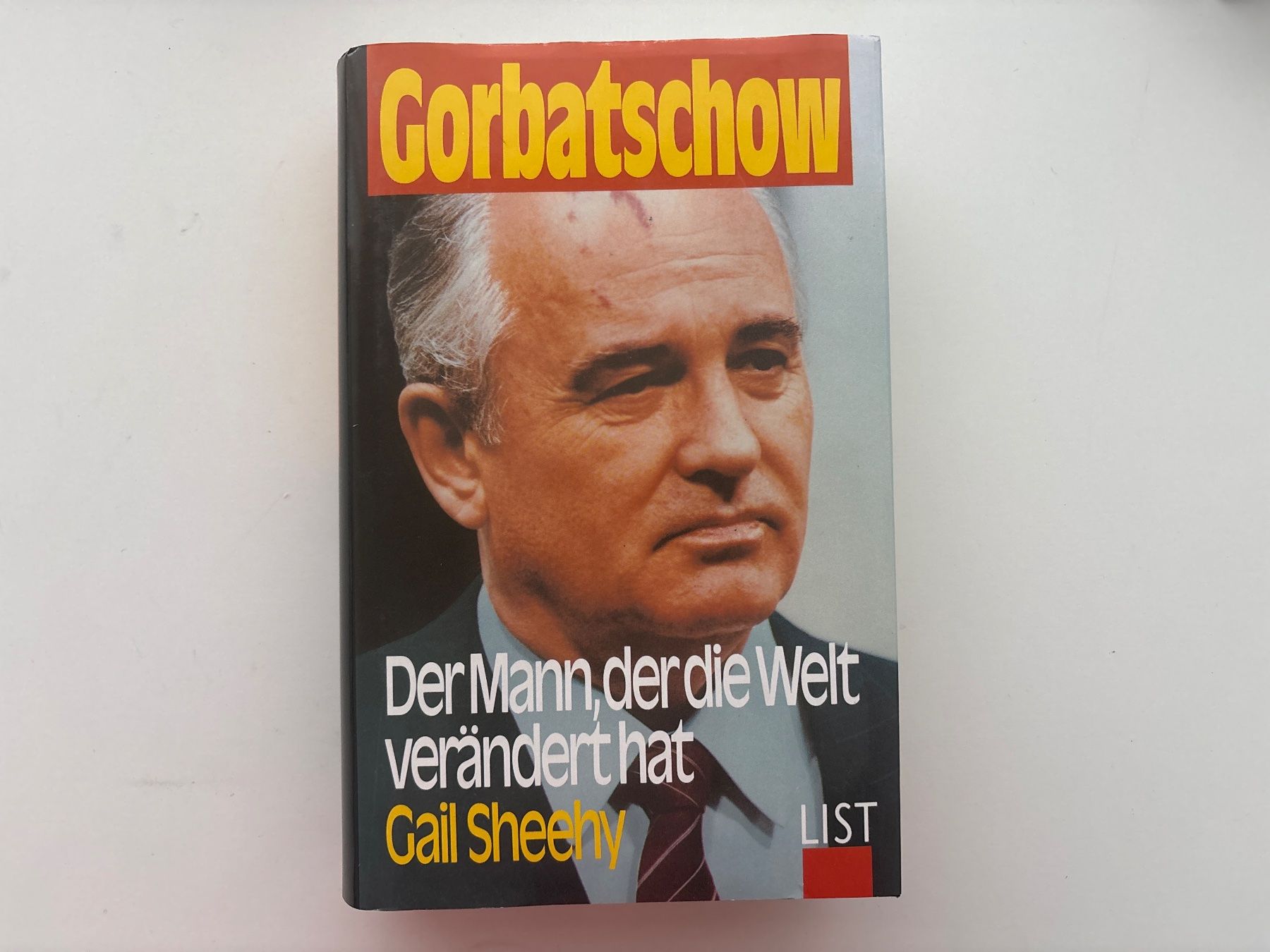 Libri: Gorbatschow - Der Mann, der die Welt verändert hat, Buch – Nuovo (secondo la descrizione) da Meggen venduto da BookRevivals