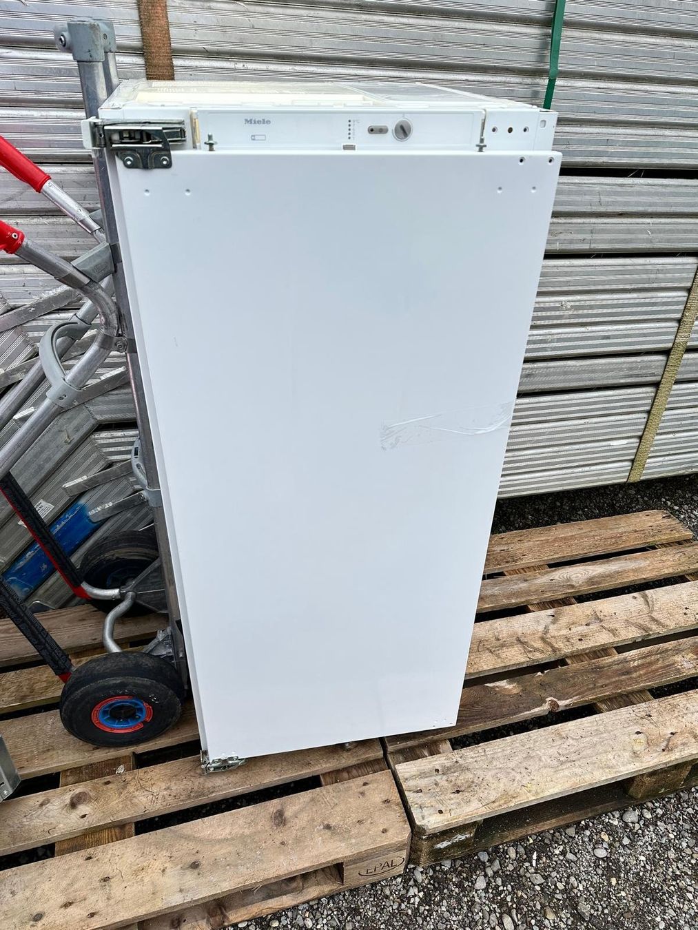 Miele Frigoriferi: Kühlschrank Einbaukühlschrank  Miele – Usato da Spreitenbach venduto da Space_X 2