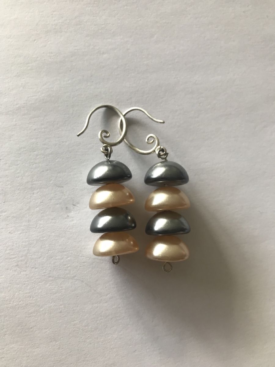 Orecchini pendenti & Orecchini a lobo: Boucles d’oreilles en perles synthétiques  – Usato da Grimisuat venduto da eliseba88 3