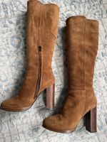 Bottes hautes en daim cognac, T. 38, très peu portées
