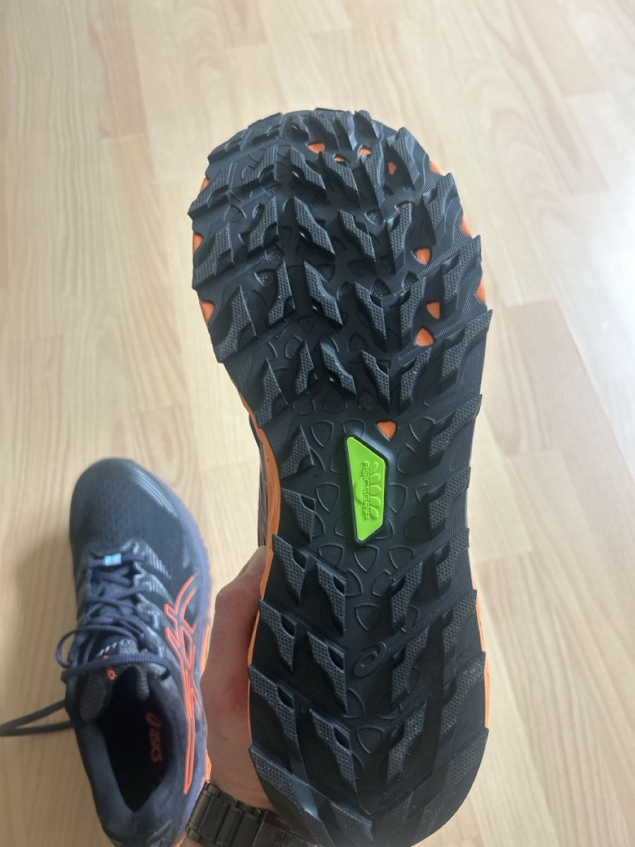 Asics Scarpe da uomo: Asics Trabuco 10  Taille 49 – Nuovo e nell'imballaggio originale da Zürich venduto da chess_not_checkers 2