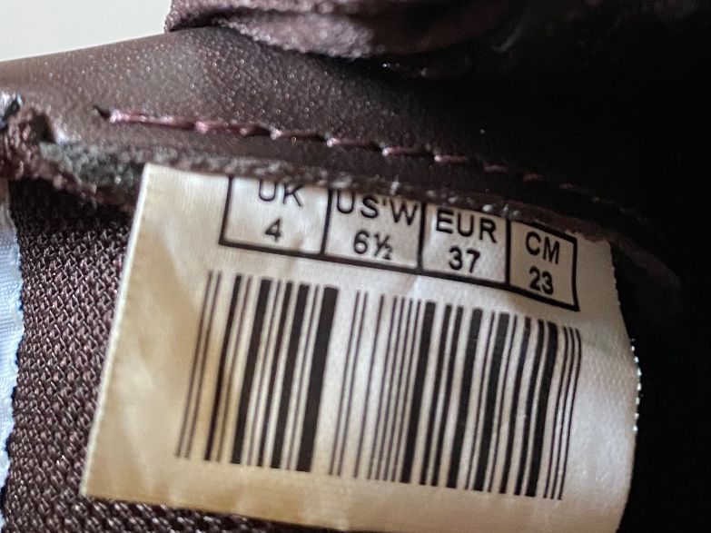 Damenschuhe: Sneaker braun mit Strasssteinen – Gebraucht aus Wallisellen von skorpion-11 4