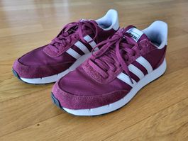 Coole Adidas Sneaker, Gr. 41 /3, wie NEU!