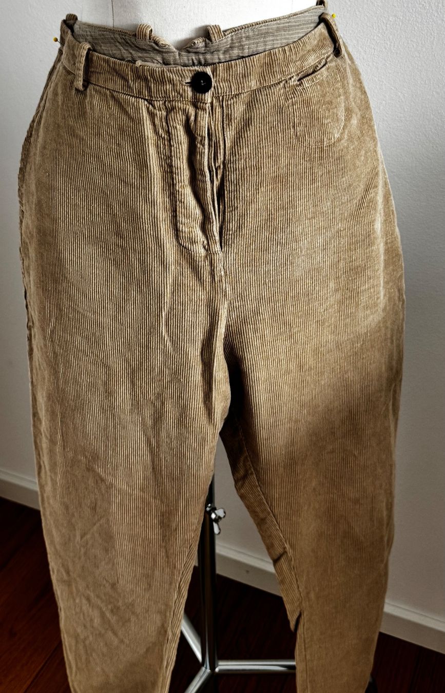 Pantaloni: Cordhose, beige, Gr40 Herbst/Winter Saison – Usato da Mörschwil venduto da Mirka019 2