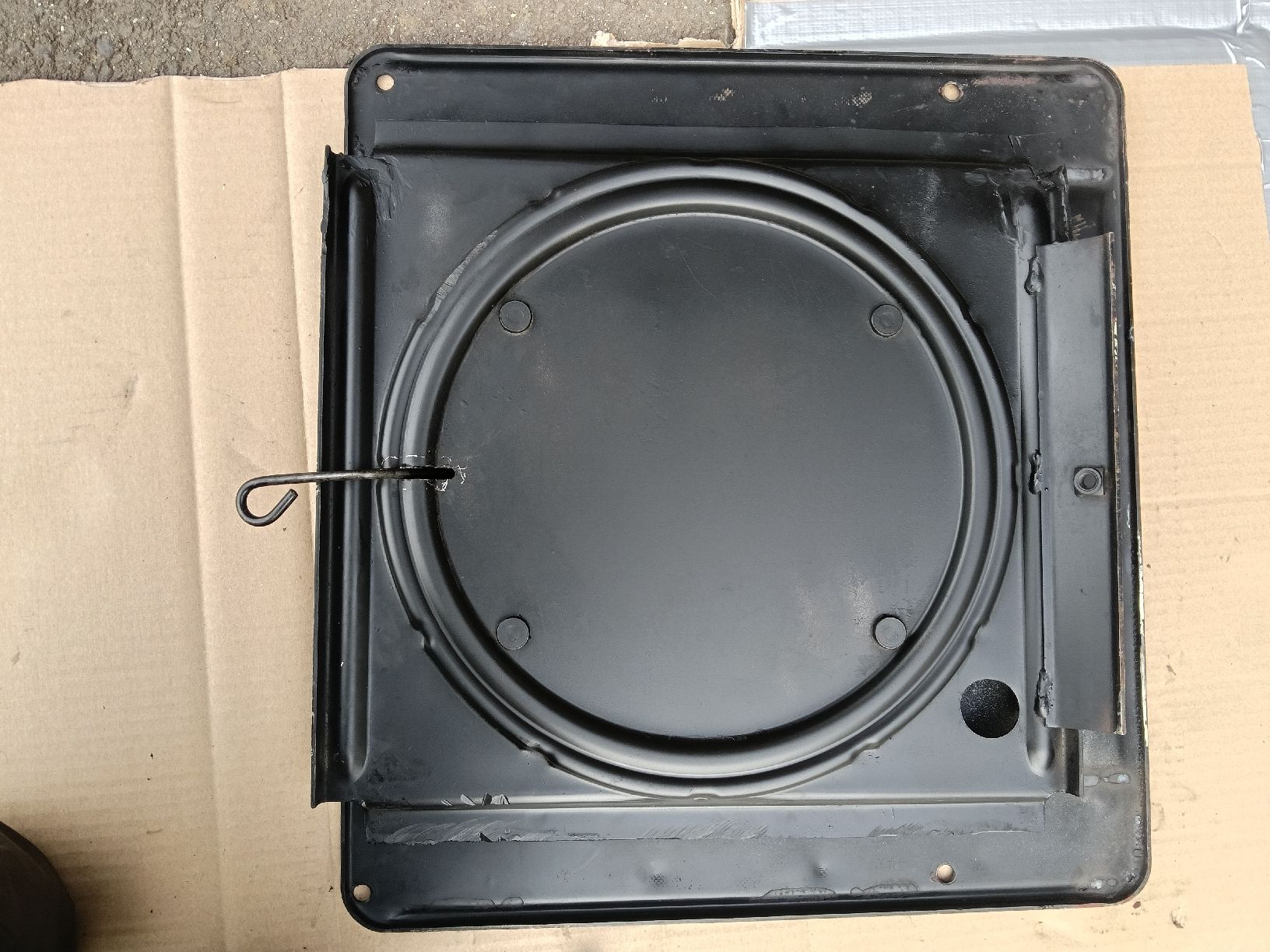 Volkswagen Autres accessoires pour camping: Embase pivotante Vw bus T2/T3 / Drehsitzkonsole Vw bus T2/T3 – D'occasion à Choëx par pinceau1983 1