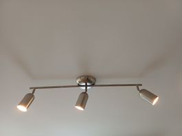 Deckenleuchte mit 3 verstellbaren Spots