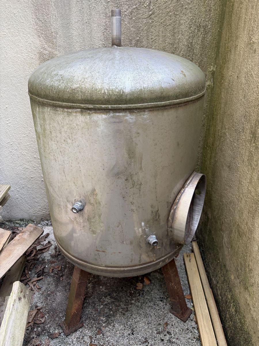 Abbeveratoi e trogoli: Wassertank Metall stehend gebraucht – Difettoso da Uster venduto da Smint12 5