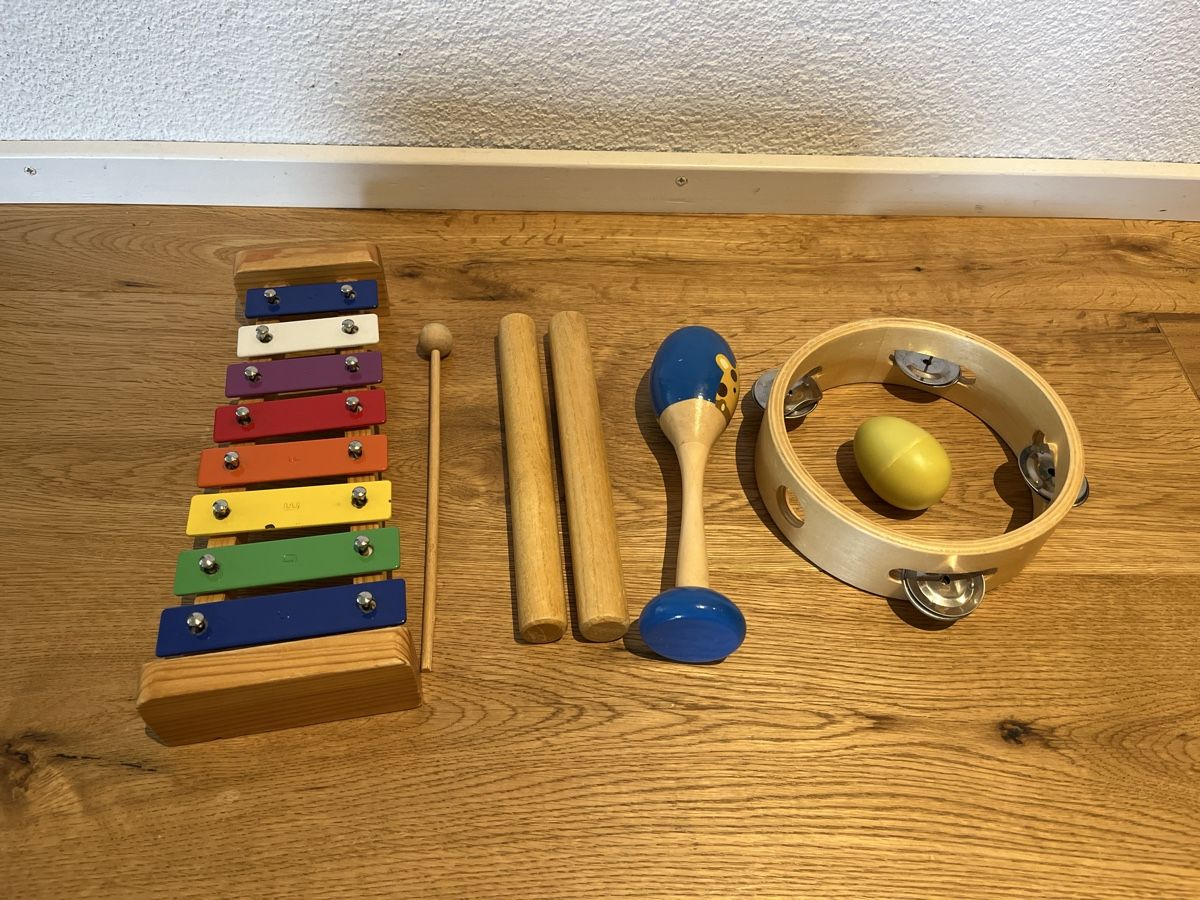 Spielzeuge: Babyinstrumente – Gebraucht aus Kriens von seifeschale