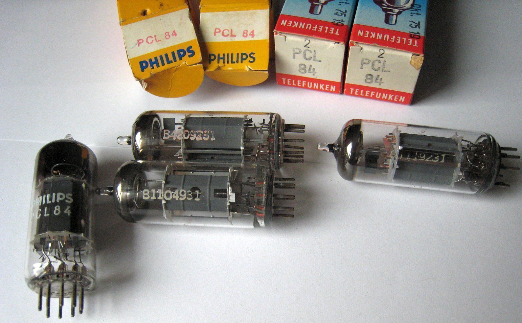 Philips Componenti elettronici: 4 Röhren PCL 84, Telefunken & Philips – Nuovo (secondo la descrizione) da Biel/Bienne venduto da Oldradio 1
