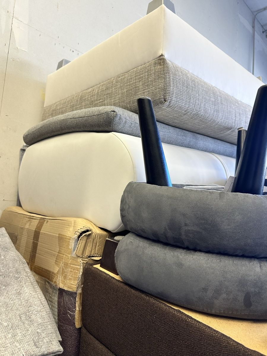 Sgabelli: 15 stk Hocker alles Neu – Nuovo e nell'imballaggio originale da Sevelen venduto da Stopglobal. 2