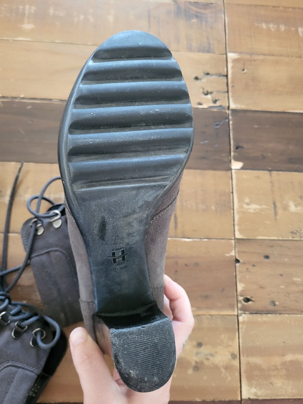 Scarpe da donna: Bottines à lacets Varese en daim gris - T. 40 – Usato da Ursy venduto da Tchoupitchou 2