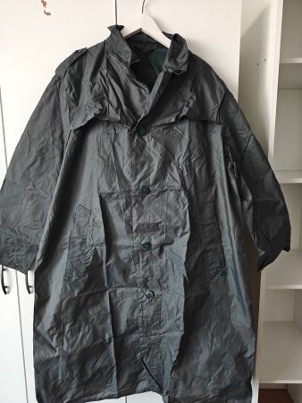 Original Schweizer Militärregenschutz Grösse 56N,