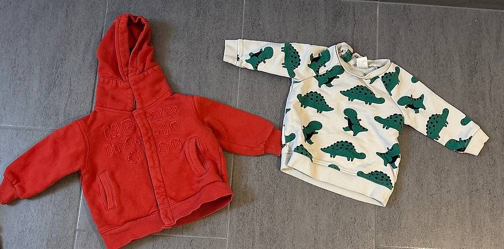 Lotti & Set di vestiti: Kleiderpaket Junge Grösse 74  (23 Teile) – Usato da Humlikon venduto da Pflanze2 6