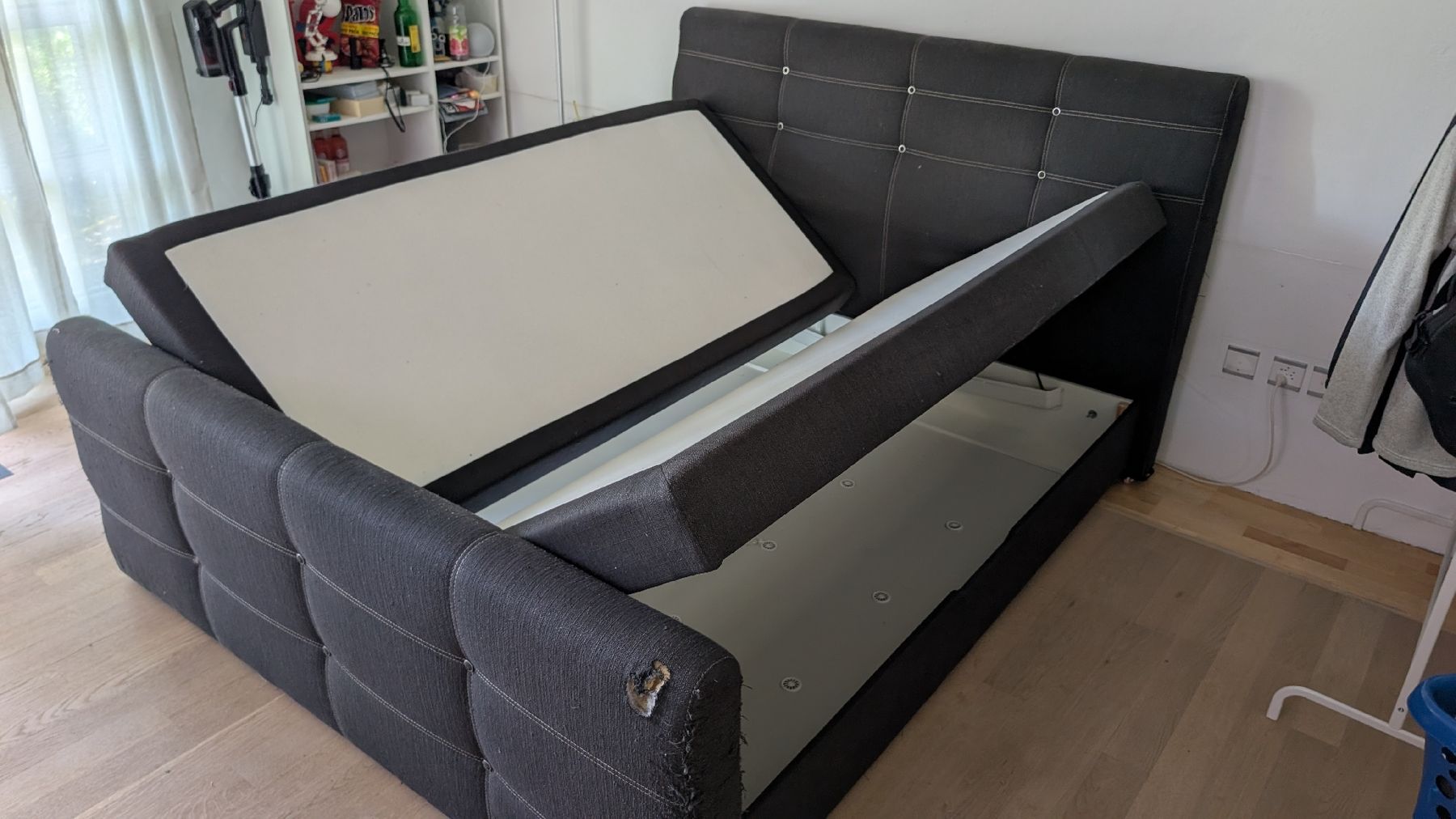 Letti: Boxspring Bett – Usato da Oberwil (Dägerlen) venduto da sennneo 1