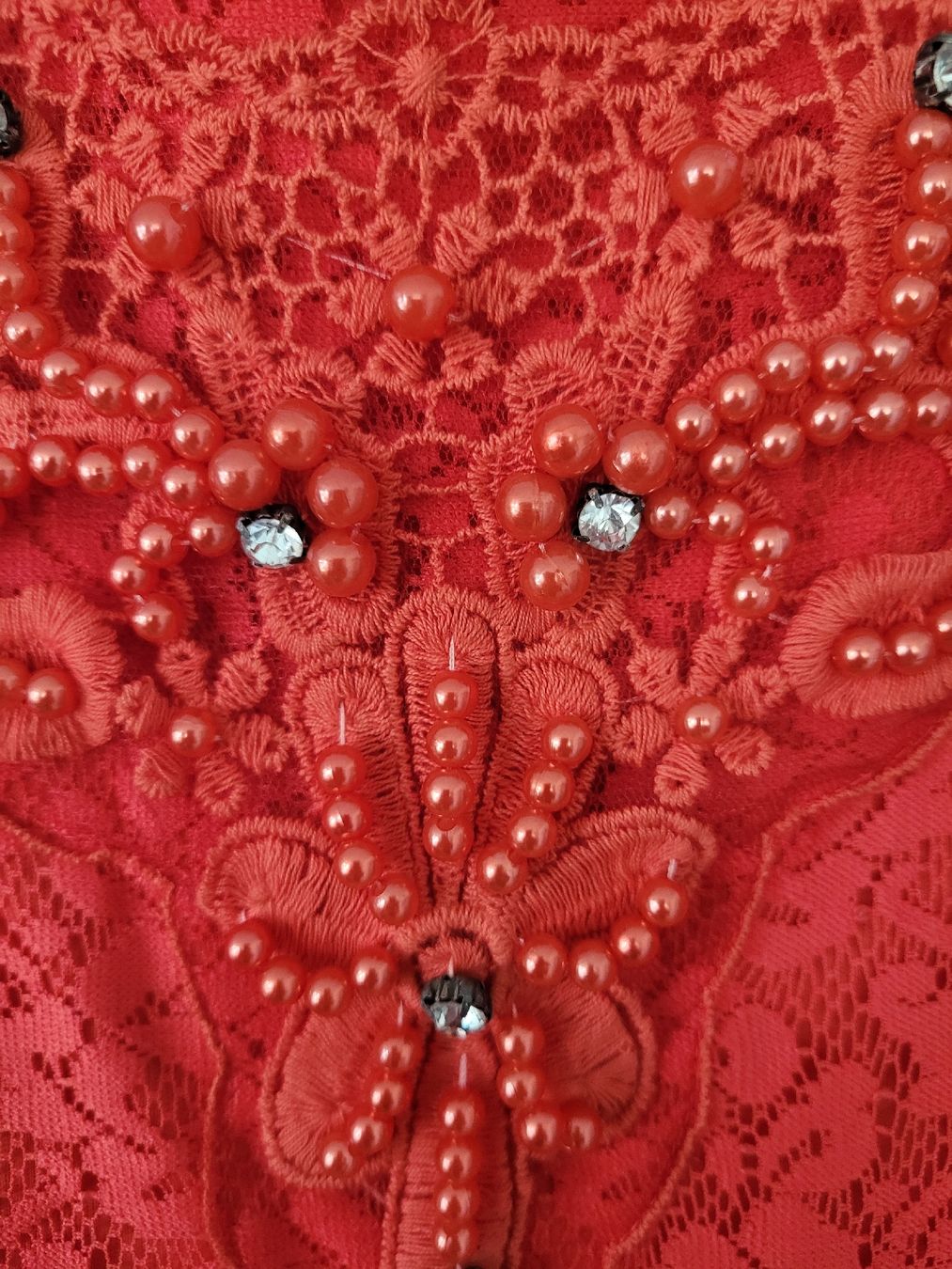 Vestiti & Gonne: Elegantes rotes Kleid Gr. 36 mit Perlen & Spitze – Nuovo (secondo la descrizione) da Bassersdorf venduto da Hyri.i 2