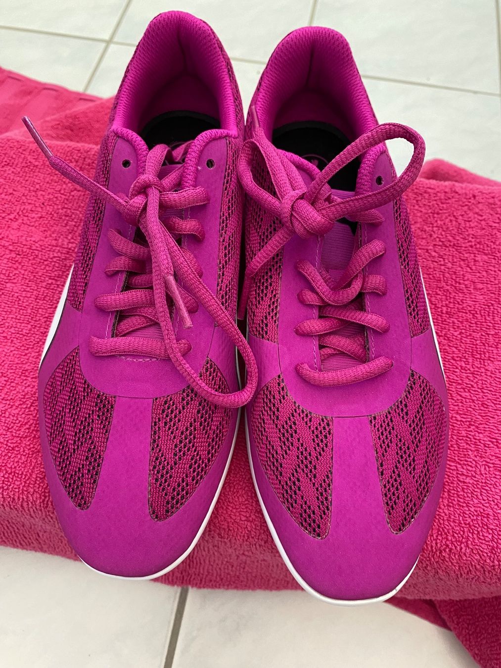 Puma Scarpe da donna: Damen Schuhe gr37 PUMA – Usato da Pfungen venduto da Sheki56 1