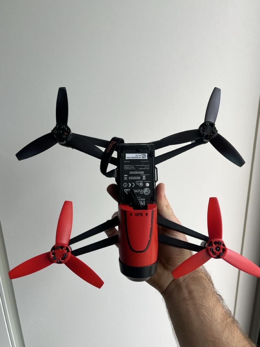 Parrot RC Kits de montage: Drone Parrot Bebop Full Set – D'occasion à Vessy par hug_9qn6 1
