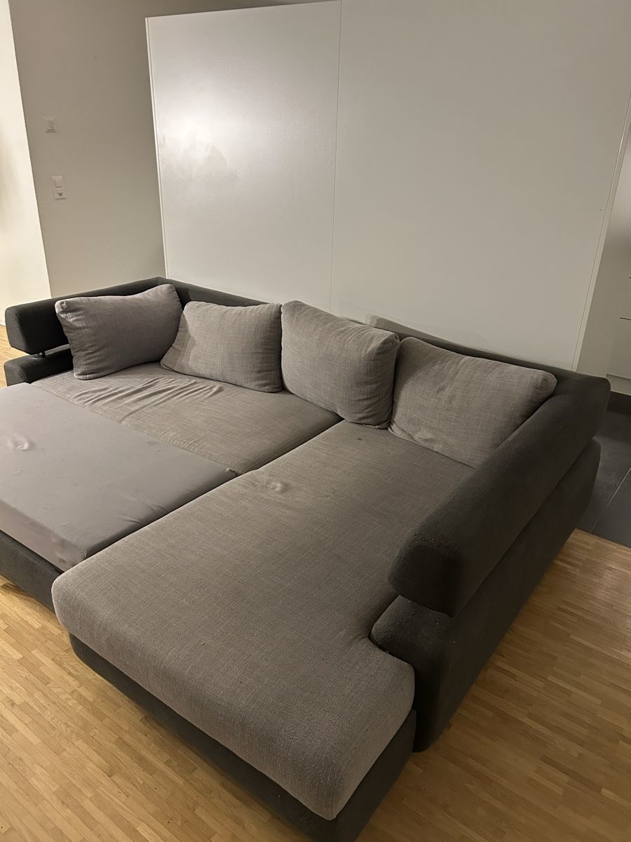 Divani: Ecksofa mit Schlaffunktion grau – Usato da Lyss venduto da dxmxan 1