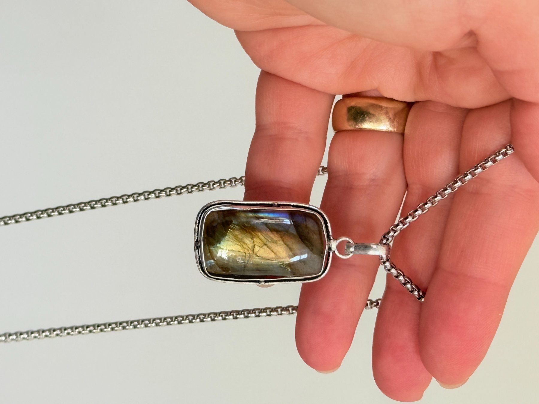 Colliers: Collier avec Labradorite – Neuf avec emballage d'origine à Genève par AWWA 1
