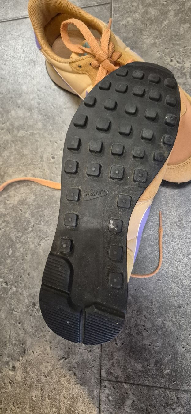 Nike Damenschuhe: Nike  – Gebraucht aus Cortaillod von ramssa 3