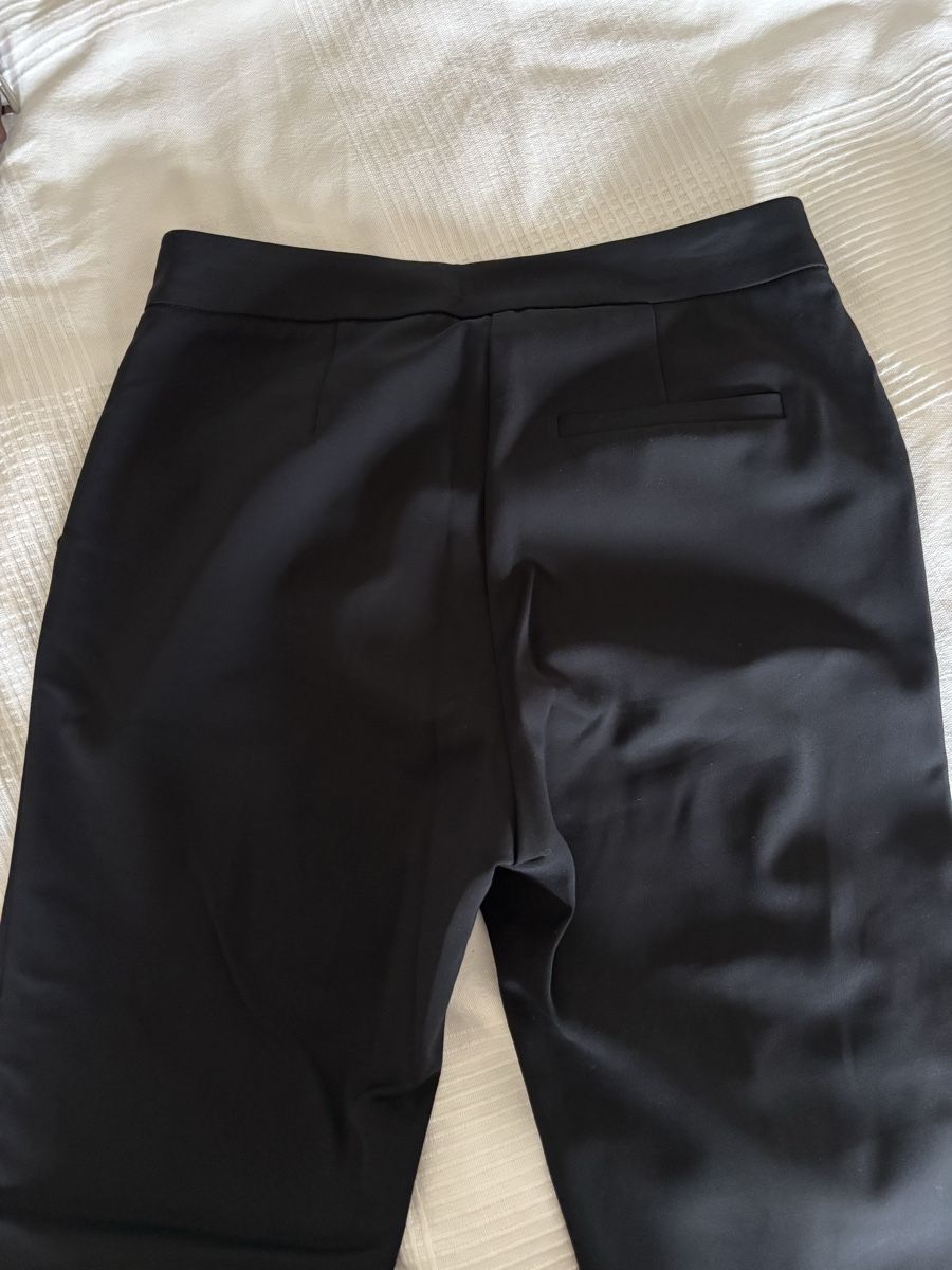Pantaloni: Capri Hose schwarz von Valery Kovalska – Usato da Winkel venduto da Zimtguetzli 4