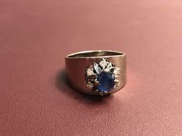 Damenring mit Saphir und Diamanten, 18 Kt Weissgold Au 750