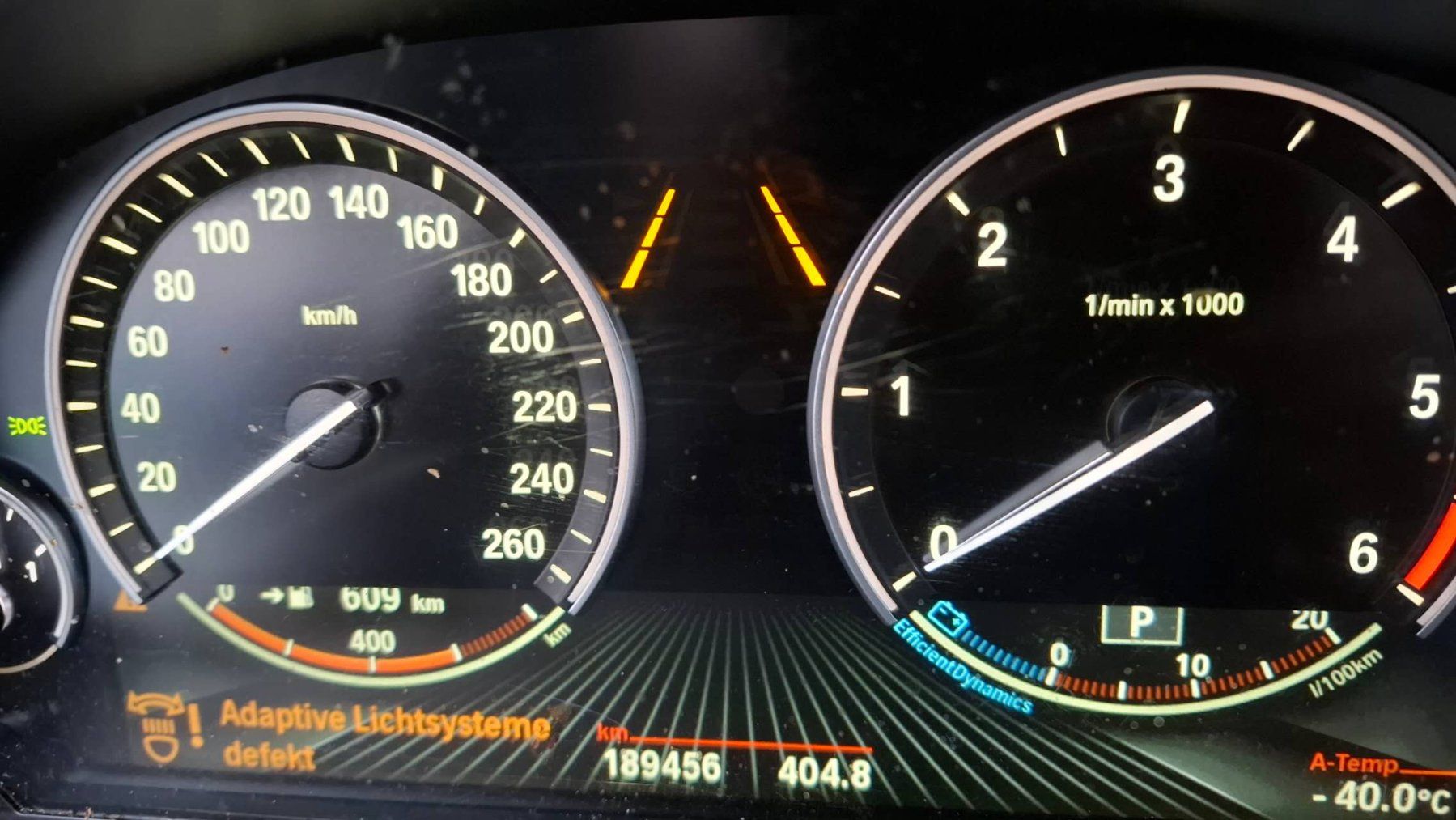 BMW Automobili: BMW X3 Unfallfahrzeug defekt ab Platz – Difettoso da Menzingen venduto da osk_zd6z 4