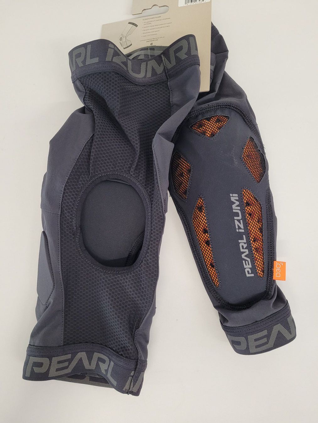 Pearl Izumi Protezioni & Imbottiture: Unisex Elevate Knee Guard black M – Nuovo e nell'imballaggio originale da Giswil venduto da mai_k7x7 2