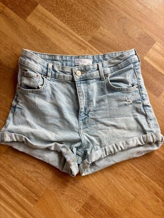Jeans Shorts (Gr. 38)