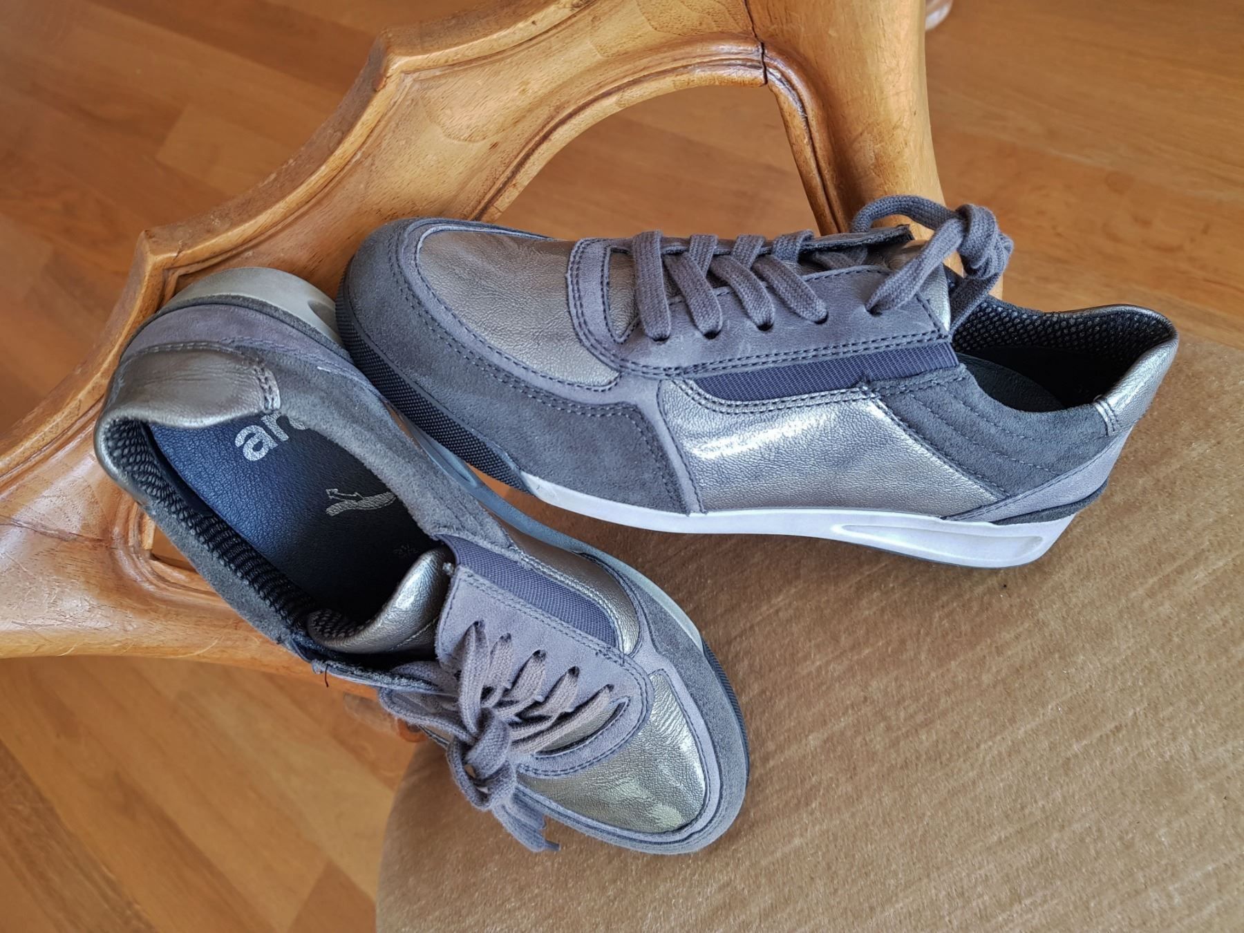 Chaussures femmes: Sneaker von ARA GR.36,5 – Neuf avec emballage d'origine à Reinach AG par innamac 7