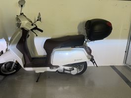 Roller - 2039 km Stand