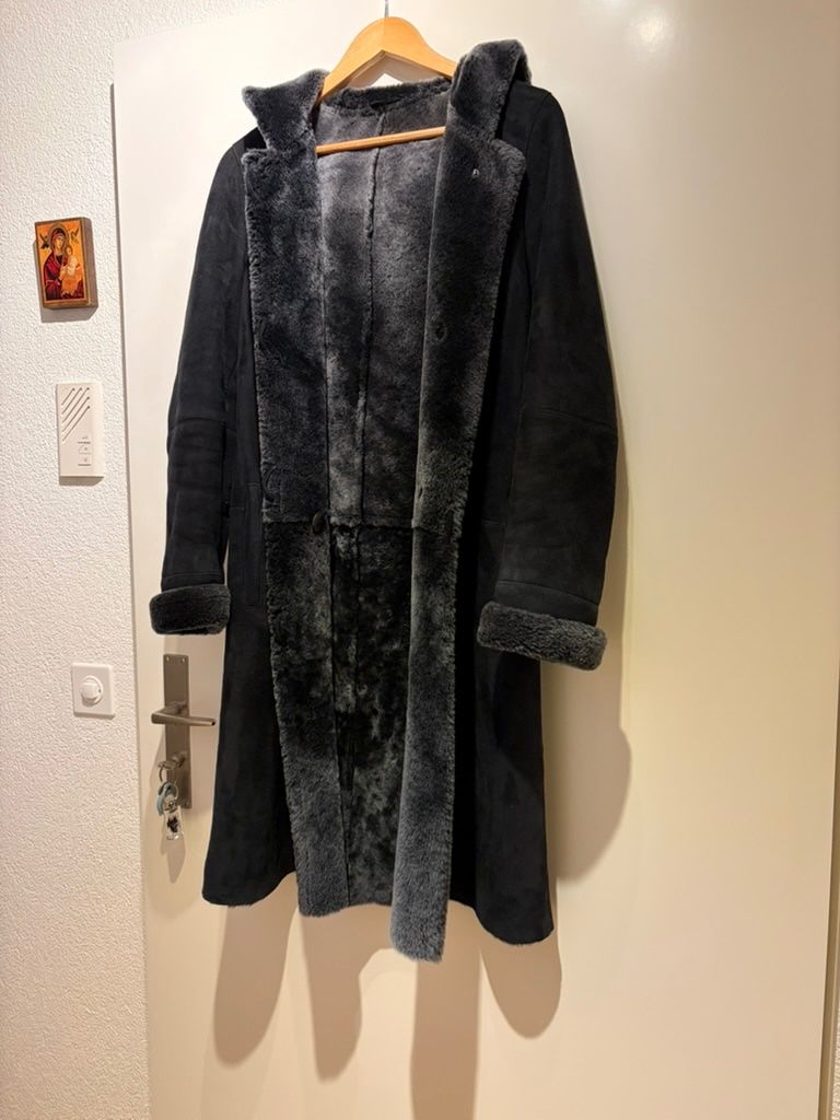 Cappotti: Manteau peau agneau – Usato da Binz venduto da Doduc 3