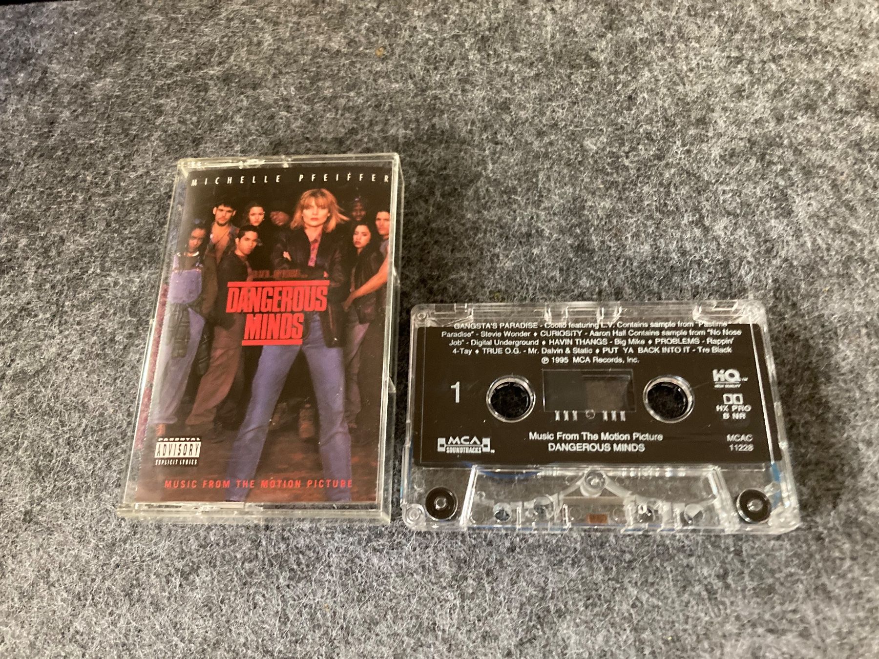 Musicassette: Various - Dangerous Minds (MC) – Usato da Fribourg venduto da Karushi 3
