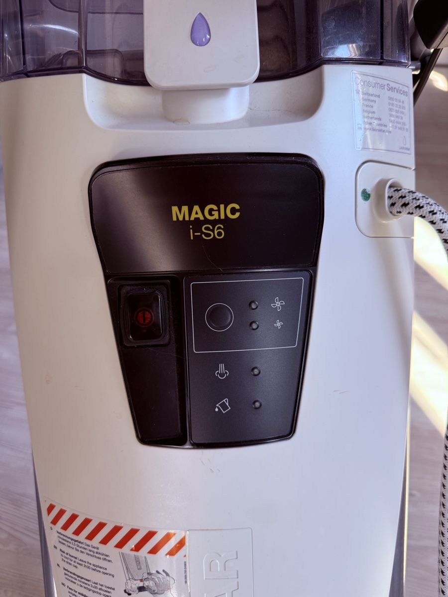 Laurastar Bügeleisen: LAURASTAR MAGIC i-S6 system 40-60 chars – Gebraucht aus Lausanne von Doudoutze 2