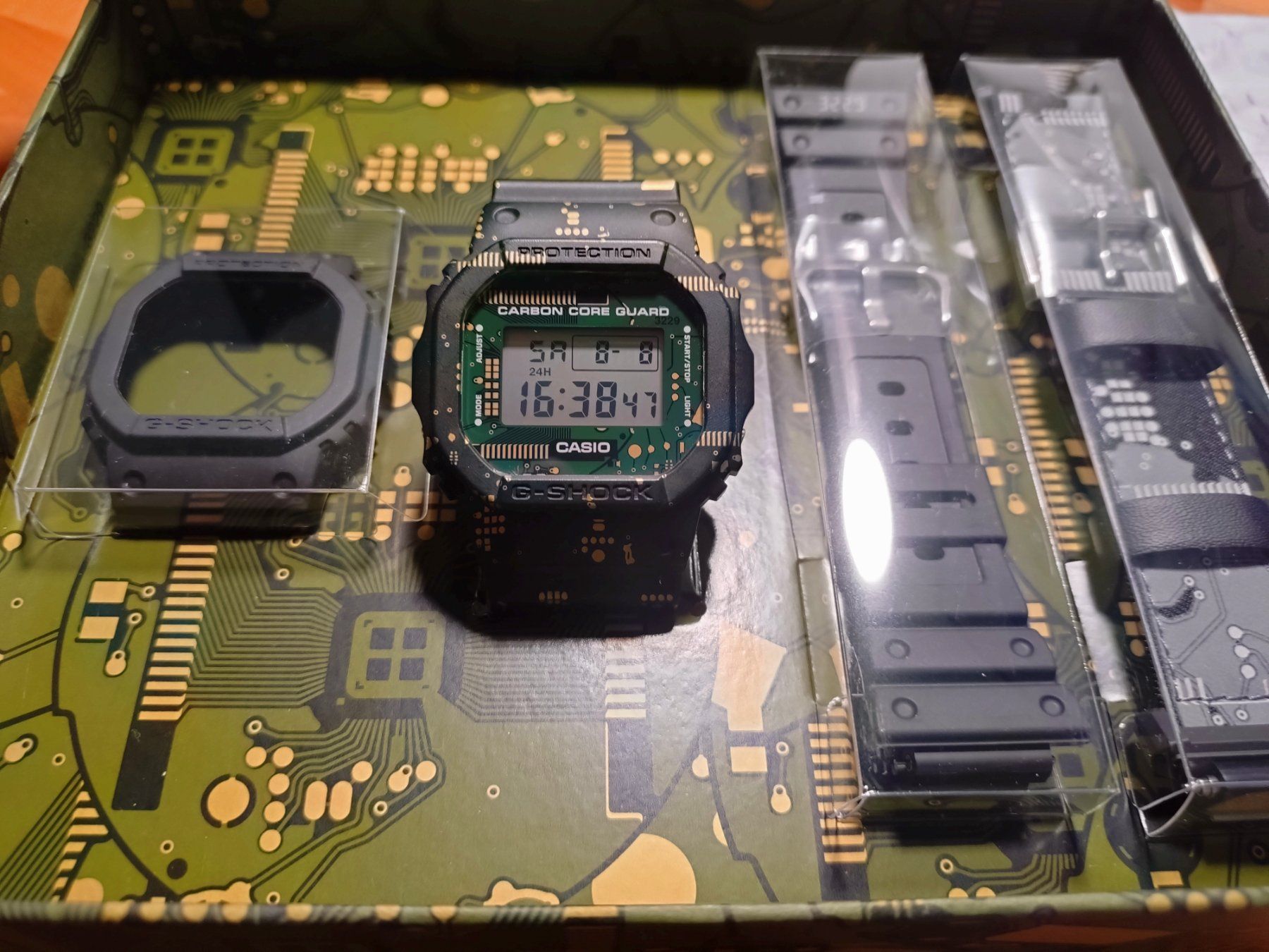 Casio Uhren: Casio G-Shock DWE-5600CC-3ER (Carbon Core Guard) – Gebraucht aus Friltschen von rafi8702 4
