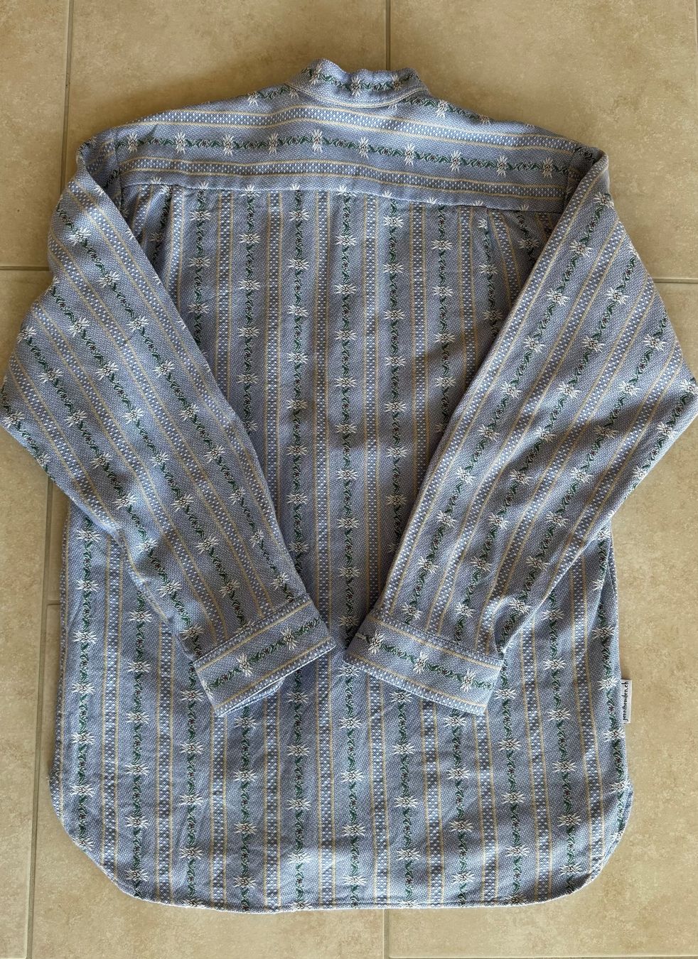Camicie, T-shirt & Polo: Jenni Edelweisshemd, hellblau, Gr. 164 – Usato da Dittingen venduto da Paprika8 1