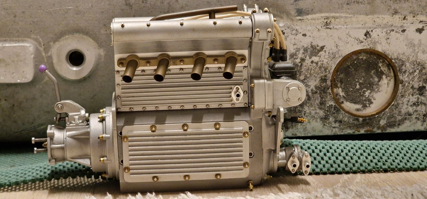 Motori: Offenhauser Offy Modellmotor – Usato da Rorschacherberg venduto da proudschweiz