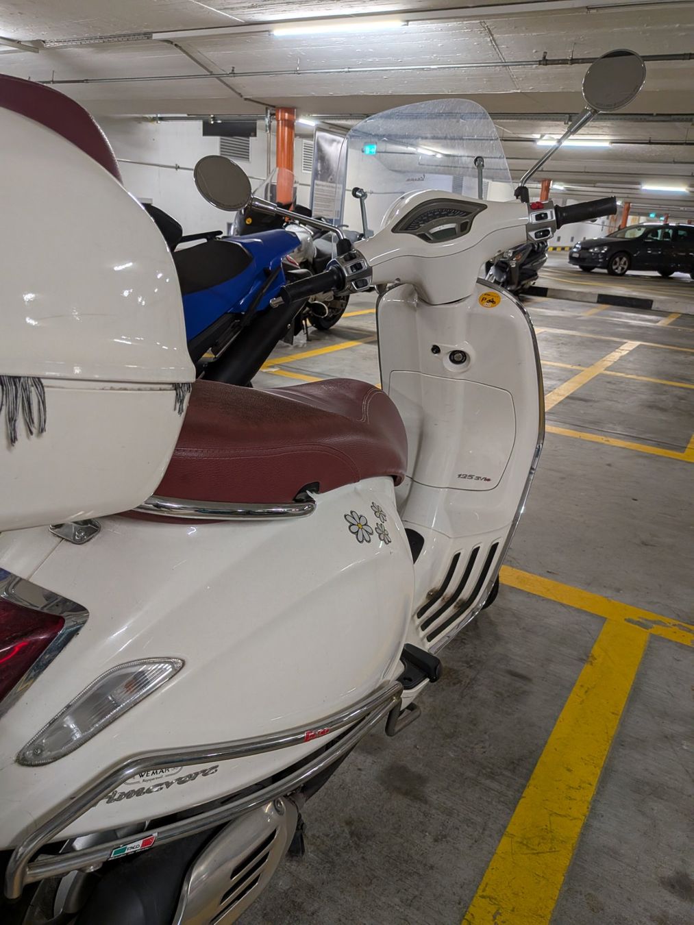 Vespa Scooter: Vespa Primavera 3V – Difettoso da Zürich venduto da joe_8dzw 2