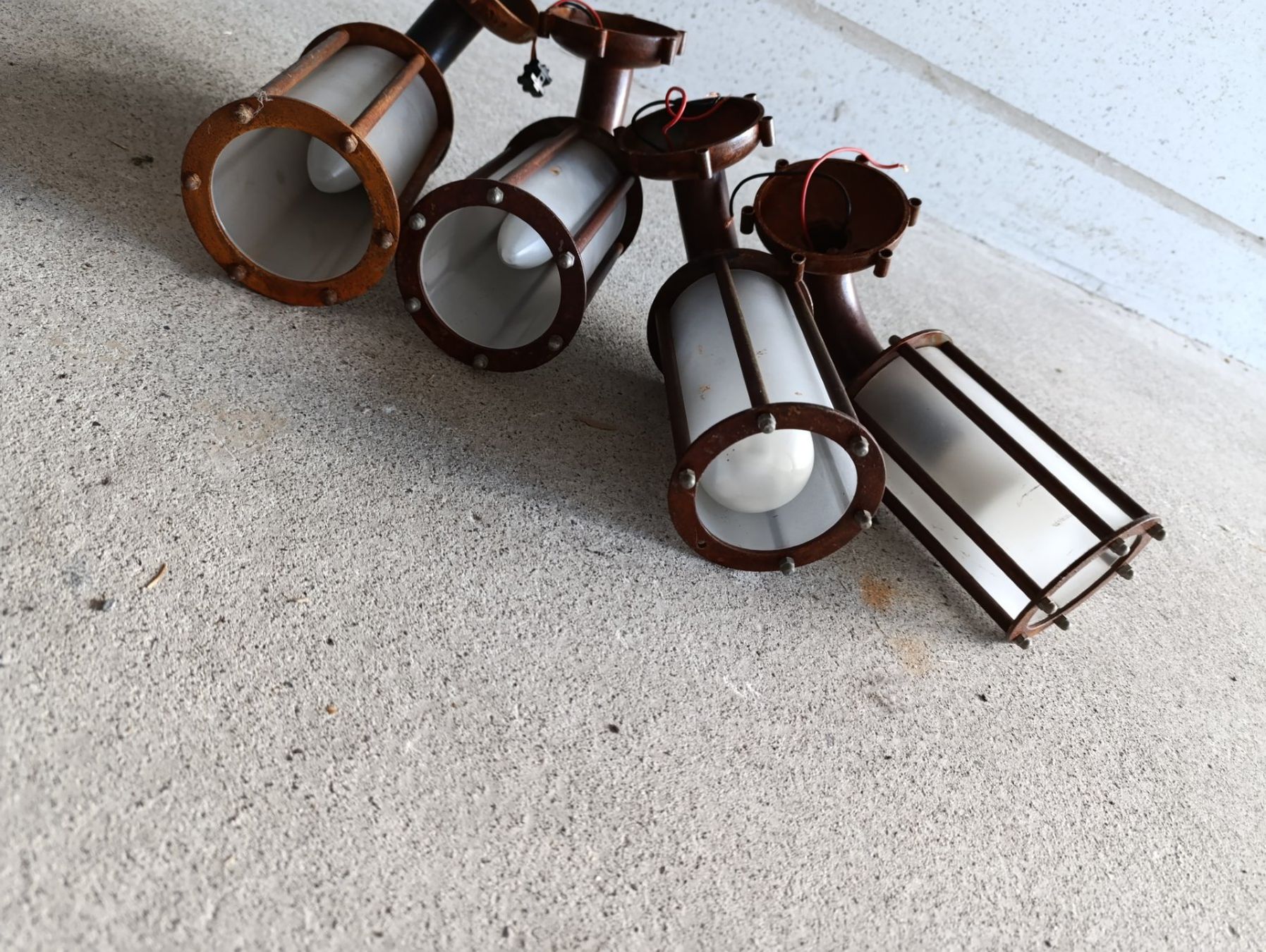 Lampade: Lampes appliques murales vintage – Usato da Avry-sur-Matran venduto da dav_nm5p 3