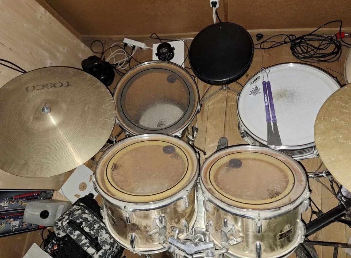 Strumenti musicali: Schlagzeug – Usato da Zäziwil venduto da hei_7wcy 1