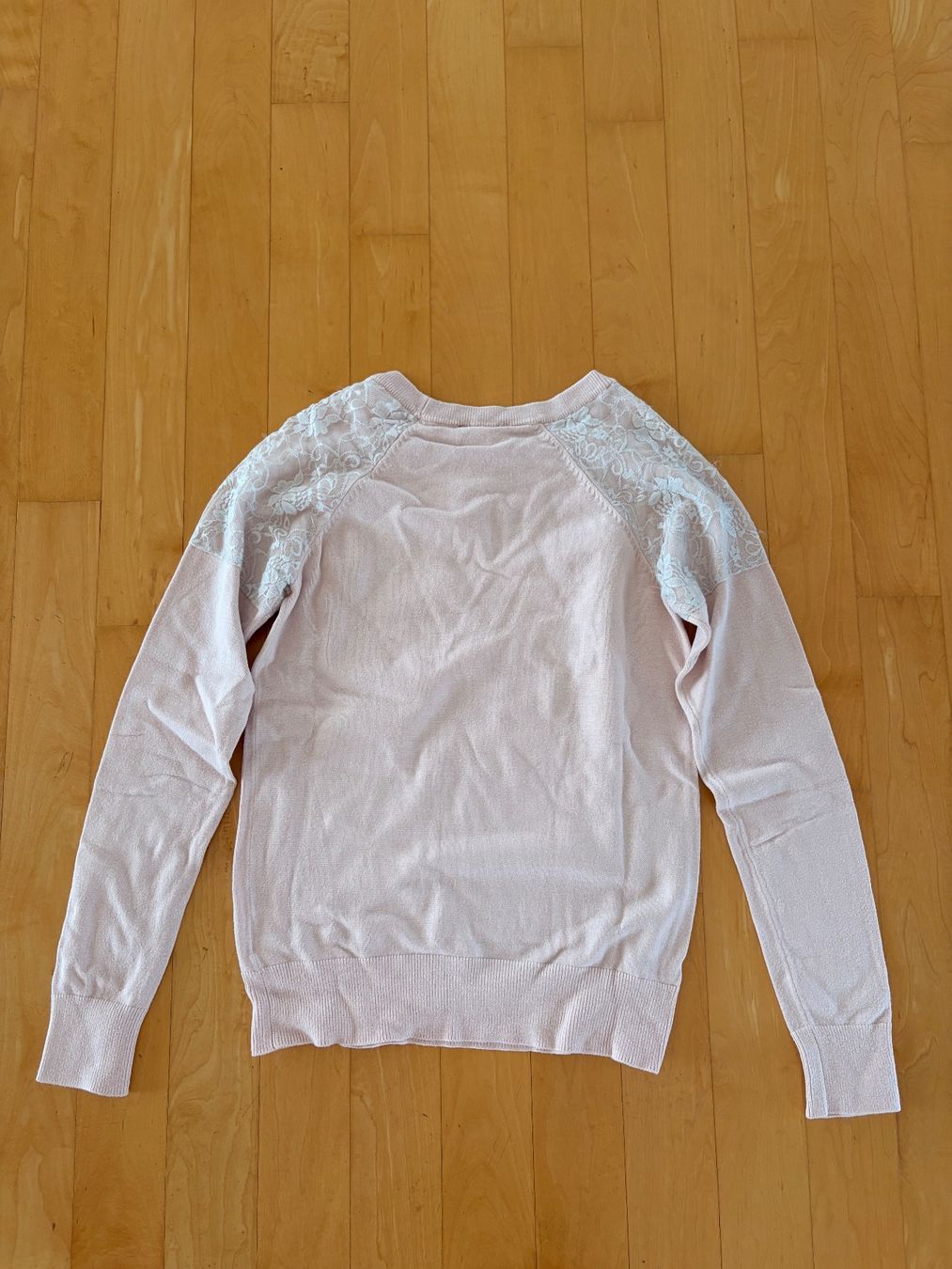 Guess Maglioni & Felpe: Rosa Guess Pullover – Usato da Urdorf venduto da roses202 1