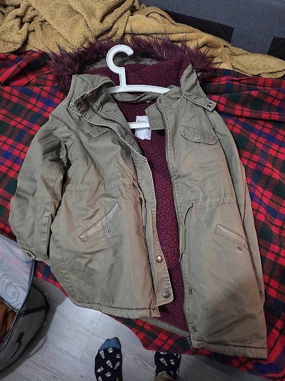 Vestes & Manteaux: Veste 14ans – D'occasion à Lausanne par yannaroundtheworld