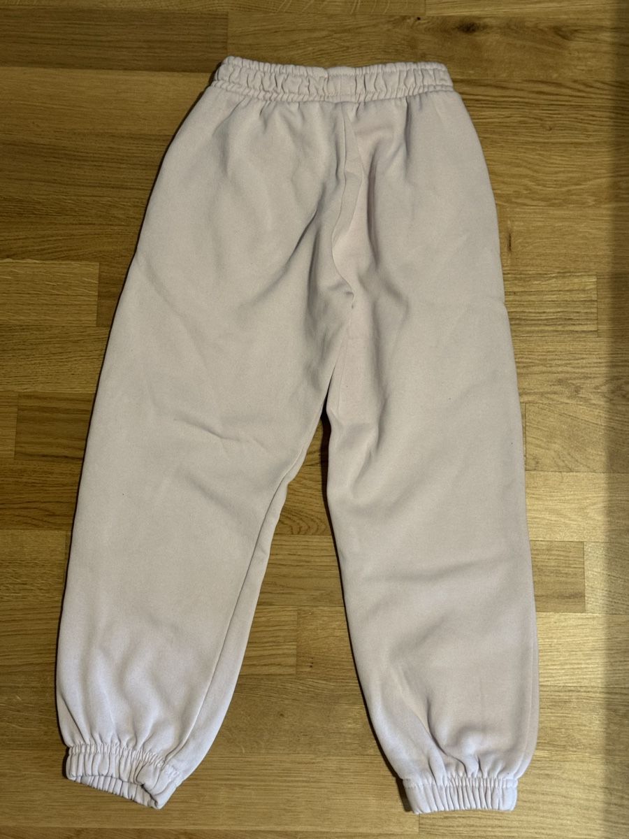Zara Pantaloni: Zara Jogginghose, Grösse 128 – Usato da Kleinandelfingen venduto da les_gb7w 1